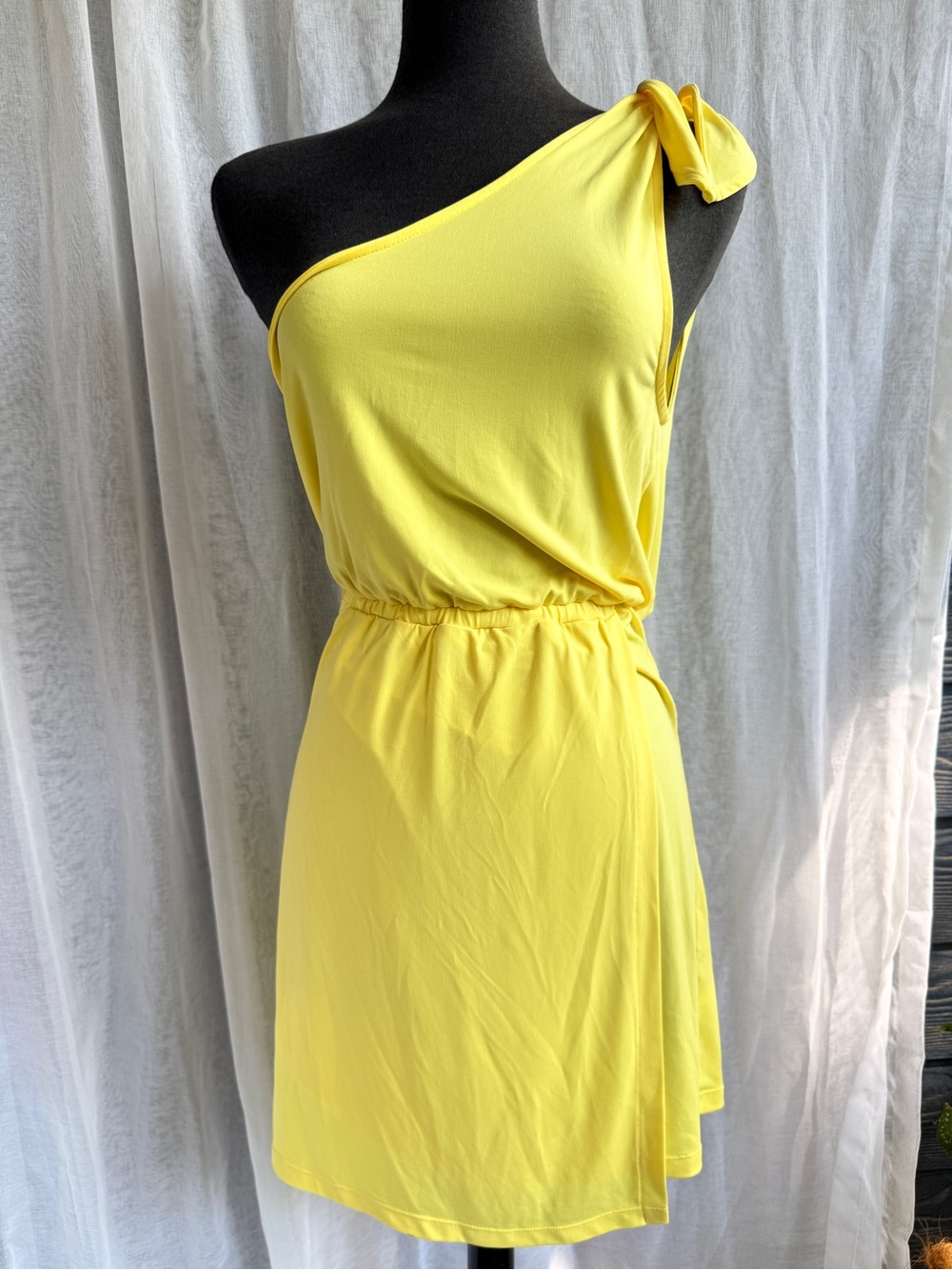 Gianni Bini Yellow One-Shoulder Midi Dress | Size M | BNWT 💛